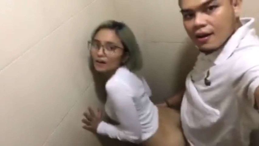 Konting Engganyo Lang Nagpabayo Agad sa Banyo